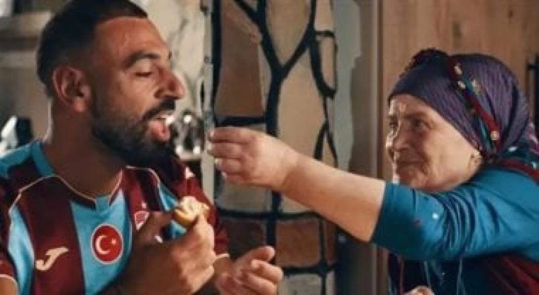 خديجه اكباش و محمد صلاح