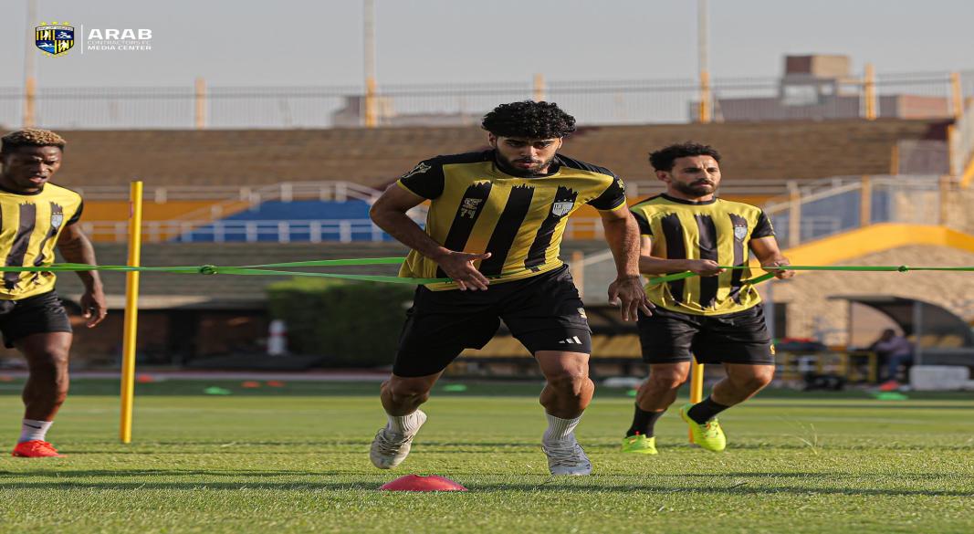فريق المقاولون