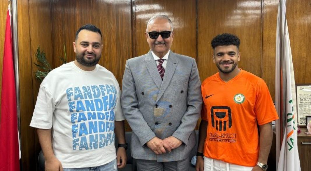 "رشاد المتولي" لثلاثة مواسم.. ويُجدد الثقة في الرمادي