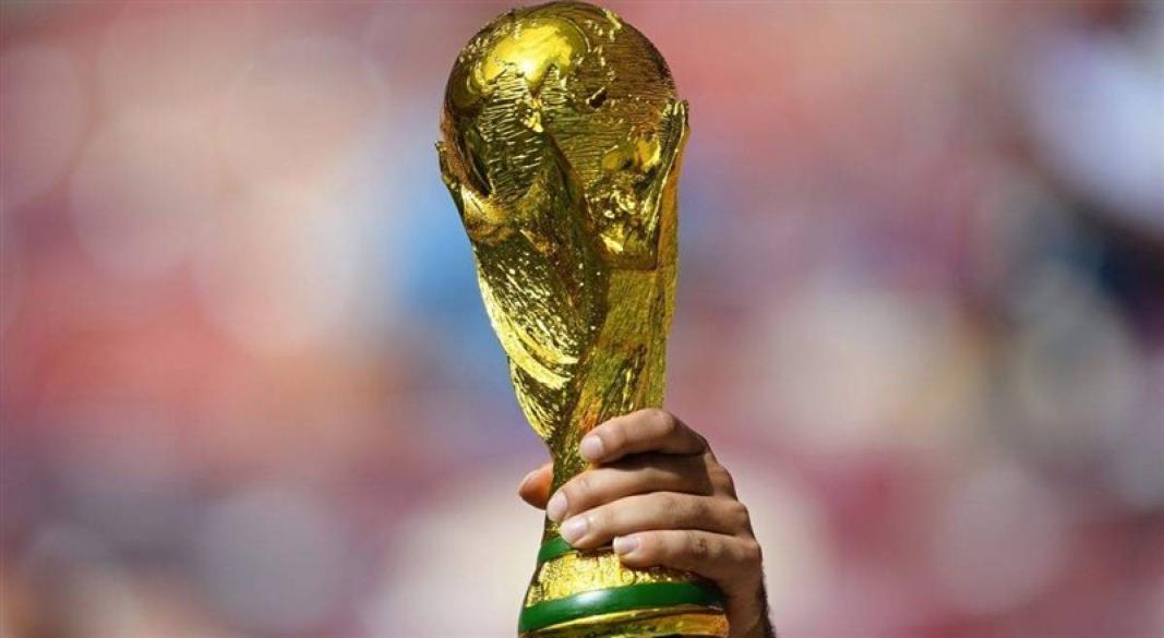 حينما يجمع العلم الأشقاء وتفرقهم الجنسيات الكروية